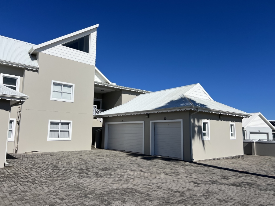 3 Bedroom Property for Sale in Marina Martinique Eastern Cape